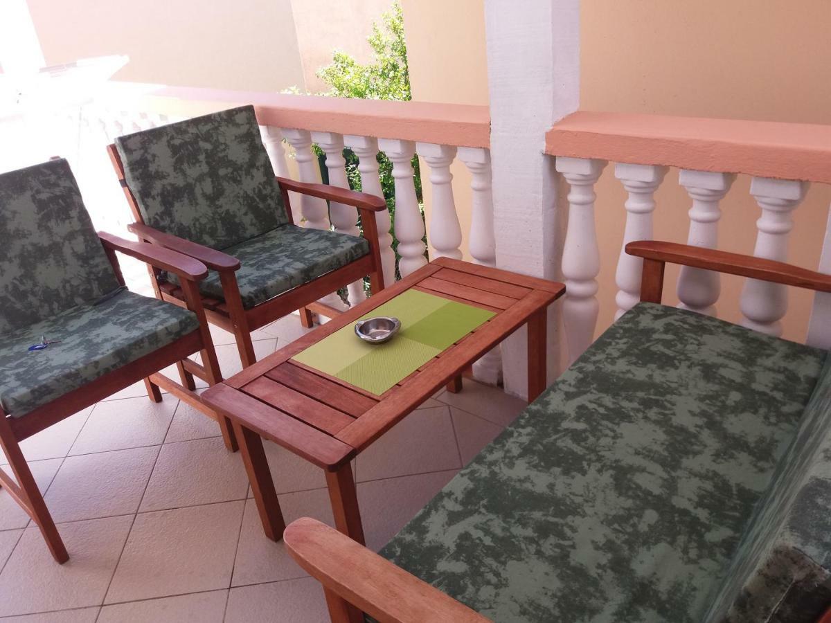 Apartman Nin-Dodo Exterior foto