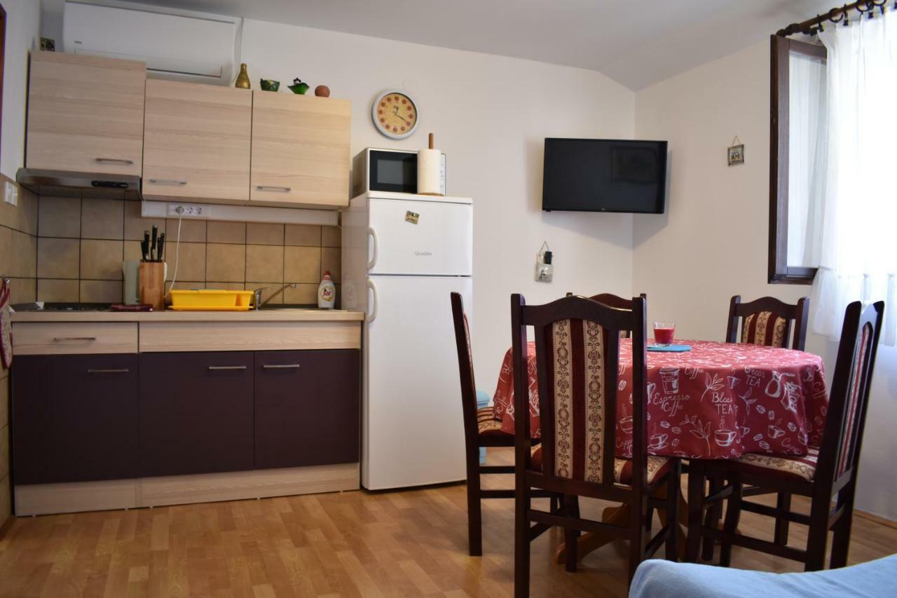 Apartman Nin-Dodo Exterior foto